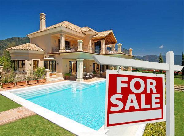The rate of properties bought by foreigners in Spain is back to pre-pandemic levels, representing 12.6% of the total number of purchases in the fourth quarter of 2021. These are figures not seen since the last quarter of 2019, the last ‘normal’ period before the start of the Covid-19 pandemic and ensuing lockdown and travel restrictions saw operations from overseas buyers drop considerably.

Article by : Viva Costa International